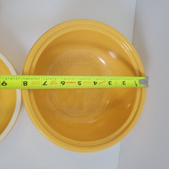 Vintage Yellow Fiesta Covered Casserole Dish By Homer Laughlin Co. Ceramic 2 Qt - Picture 7 of 8